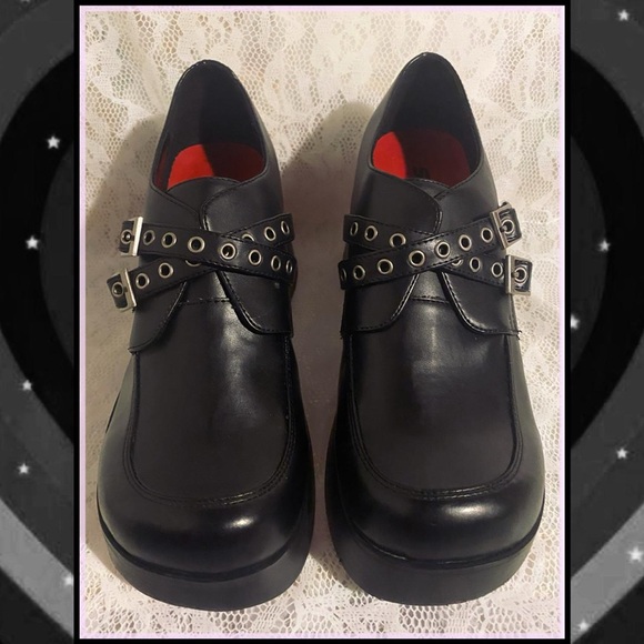 Vintage 90s Chunky Platform Buckle Loafers - Picture 3 of 3